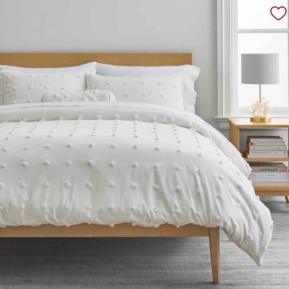 Pottery Barn Teen Tufted Dot Duvet Cover in Ivory - Twin/TwinXL